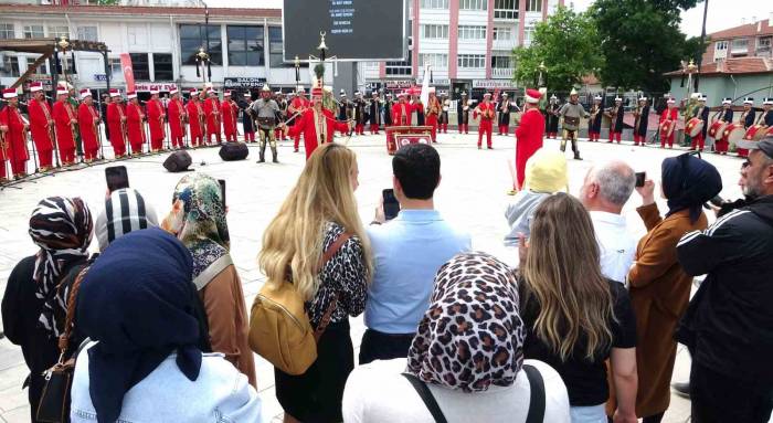 Milli Savunma Bakanlığı Mehteran Birliği, Kütahya’da Konser Verdi