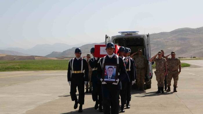 Siirt Şehidinin Naaşı Düzenlenen Törenle Memleketi Çanakkale’ye Uğurlandı