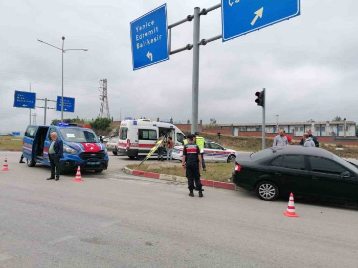 Şehit Oğullarının Cenazesini Karşılamaya Giden Aile Trafik Kazası Geçirdi