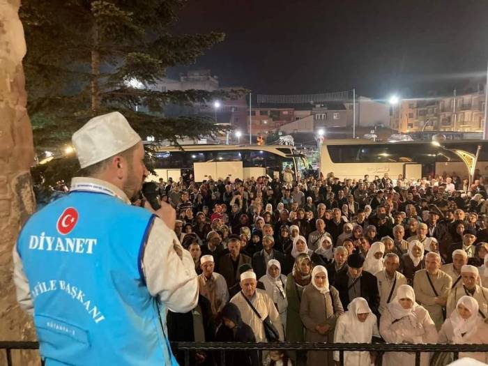 Simav’da 75 Hacı Adayı Kutsal Topraklara Uğurlandı