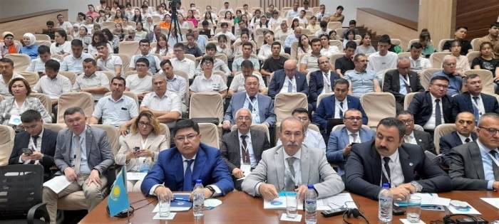 Scü Rektörü "türk Üniversiteler Birliği" Toplantısına Katıldı