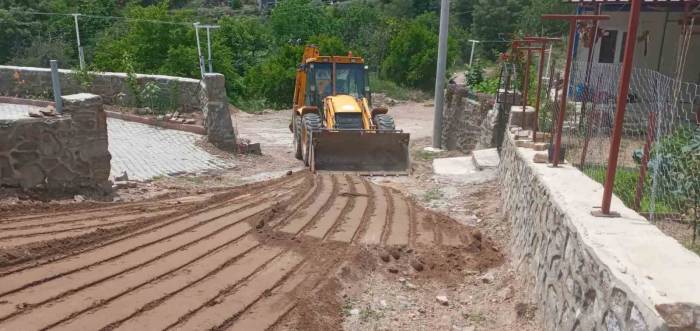 Nazilli Belediyesi Ketenova Mahallesi’nde Yol Çalışmalarına Başladı