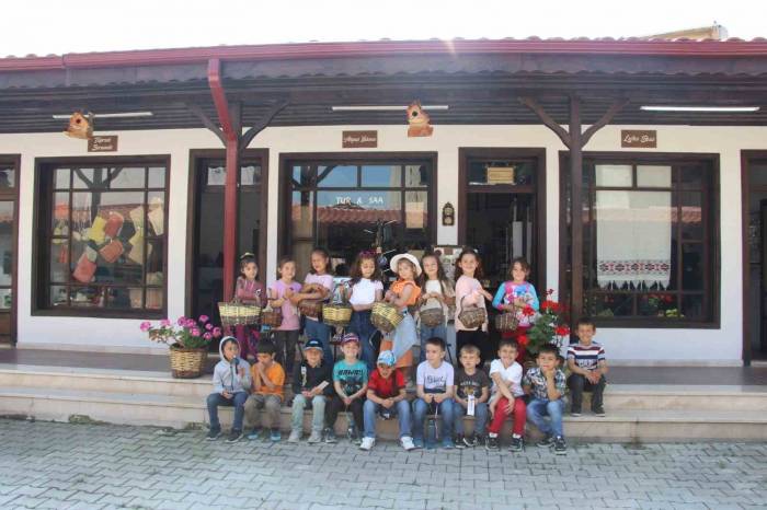 İlkokul Öğrencilerinden Osmaneli Tarihi Değerlerine Ziyaret