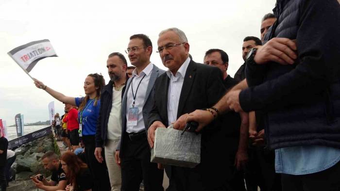 Ordu’da Triatlon Yarışları Başladı