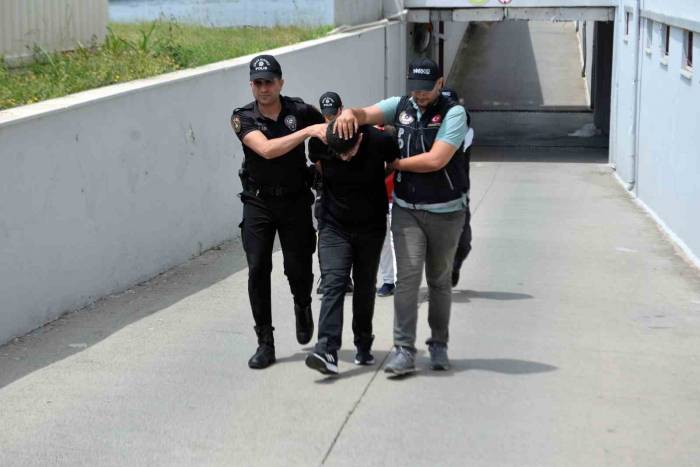 Adana’da Uyuşturucu Taciri 2 Şüpheli Tutuklandı