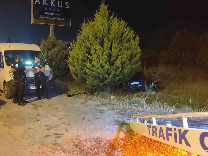 Alkollü Sürücünün Kullandığı Otomobil, Polis Uygulama Noktasında Kaza Yaptı