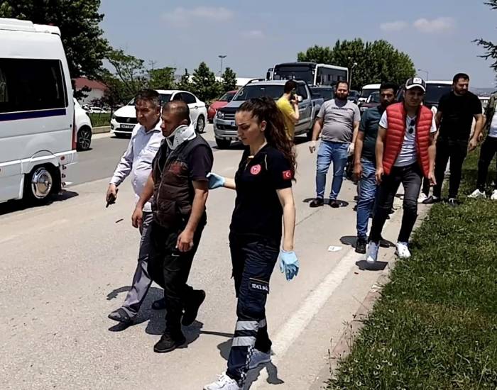 Cip İle Elektrikli Bisiklet Çarpıştı: 2 Yaralı