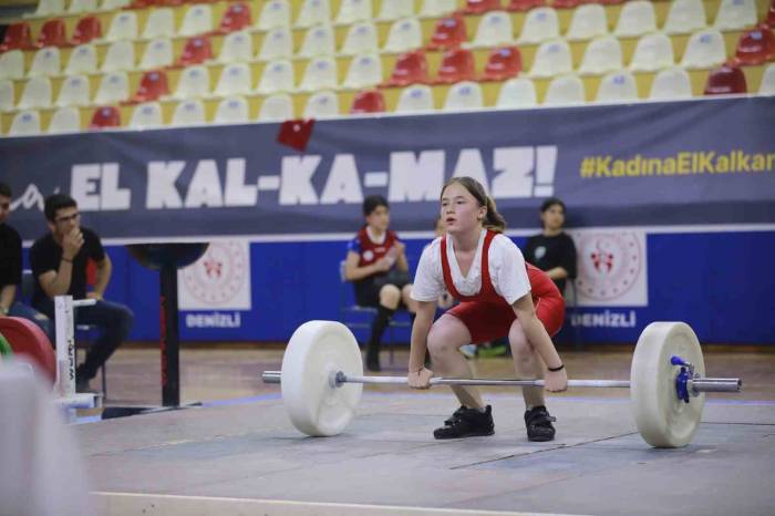 Halter Türkiye Şampiyonası Denizli’de Devam Ediyor