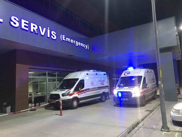 Gümüşhane’de Trafik Kazası: 4 Yaralı