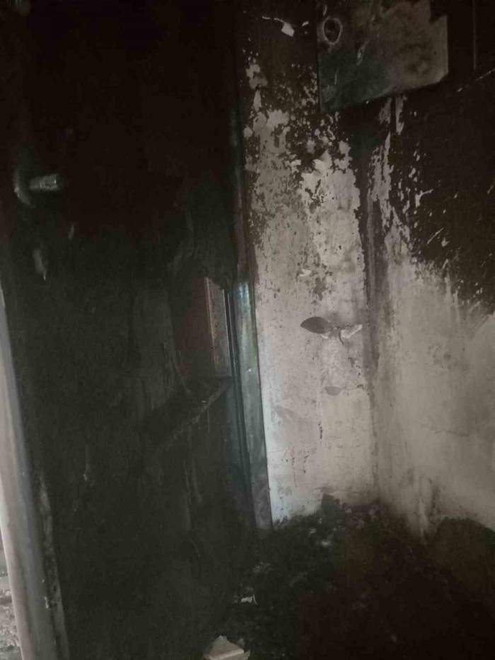 Elektrik Panosundan Çıkan Yangını İtfaiye Ekipleri Söndürdü