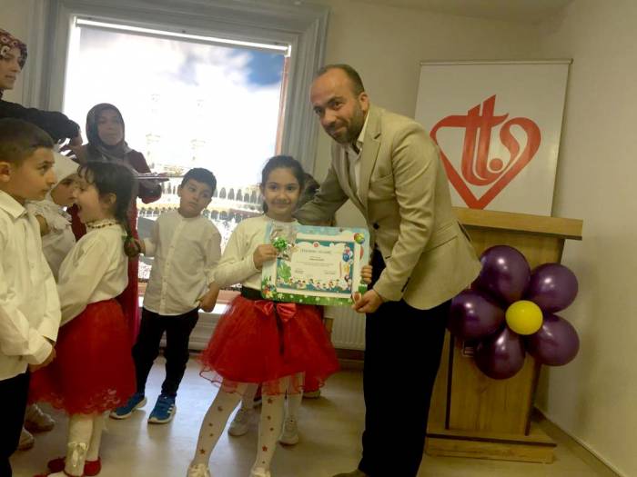Kuran-ı Kerim Okuyan Çocuklar İçin Tören Düzenlendi