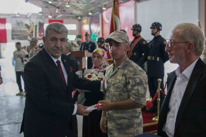 Sözleşmeli Erler Yemin Etti