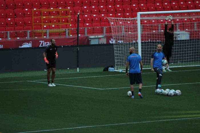Başakşehir, Fenerbahçe Maçı Hazırlıklarını Tamamladı