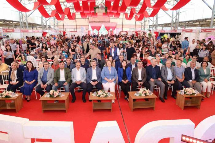Moda Fest Uşak’ta Başladı