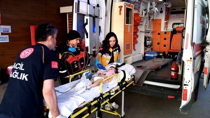 Soluk Borusuna Fıstık Kaçan Bebek Yaşam Savaşı Veriyor