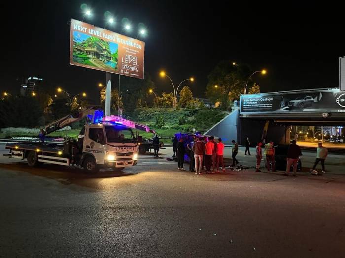 Ankara’da Servis İle Otomobil Çarpıştı: 3 Yaralı