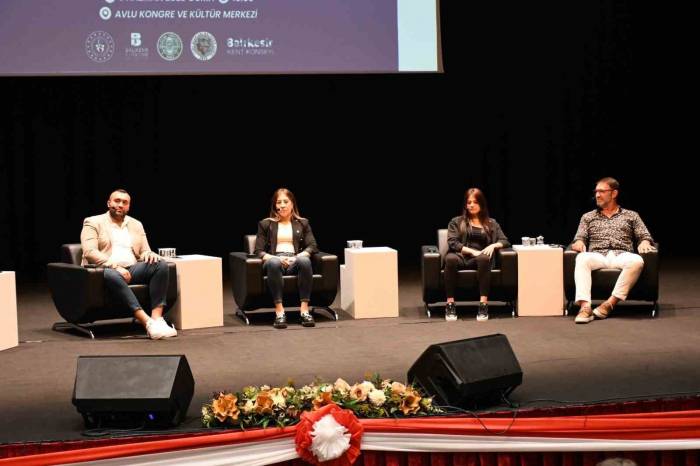 Balıkesirli Milli Sporcular Spor Çalıştayına Katıldı