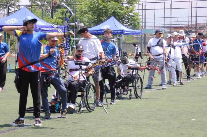 Okçular Yaz Turnuvasında Yarıştı