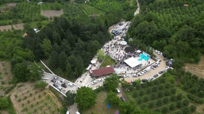 İnegöl’de Turgut Alp’e Torunlarından Vefa