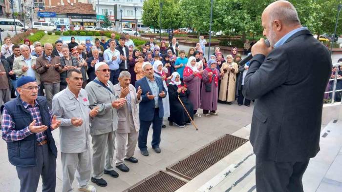Havza’da Hacı Adayları Kutsal Topraklara Uğurlandı