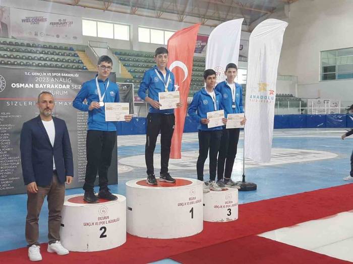 Buzun Tozunu Aldılar