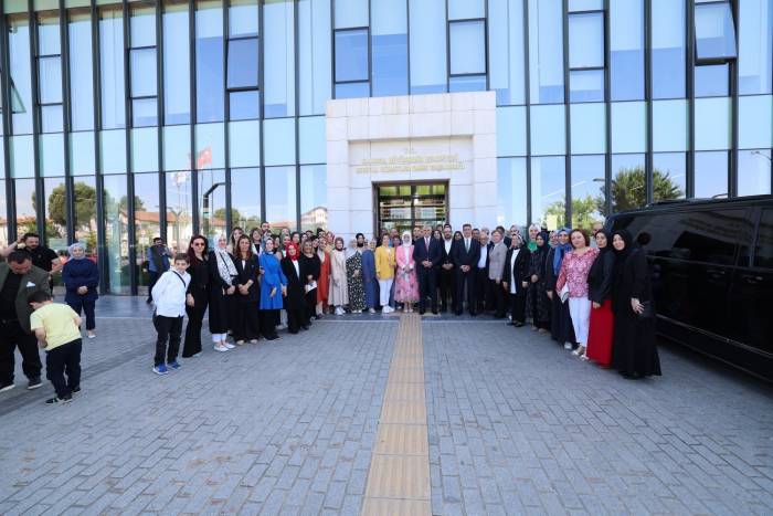 Başkan Yüce, Sgm’de Öğrencilerin Yılsonu Heyecanına Ortak Oldu