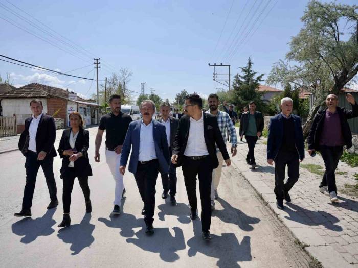 Milletvekili Şahin Tin, Çardak - Bozkurt Yolunun Yenilendiğini Duyurdu