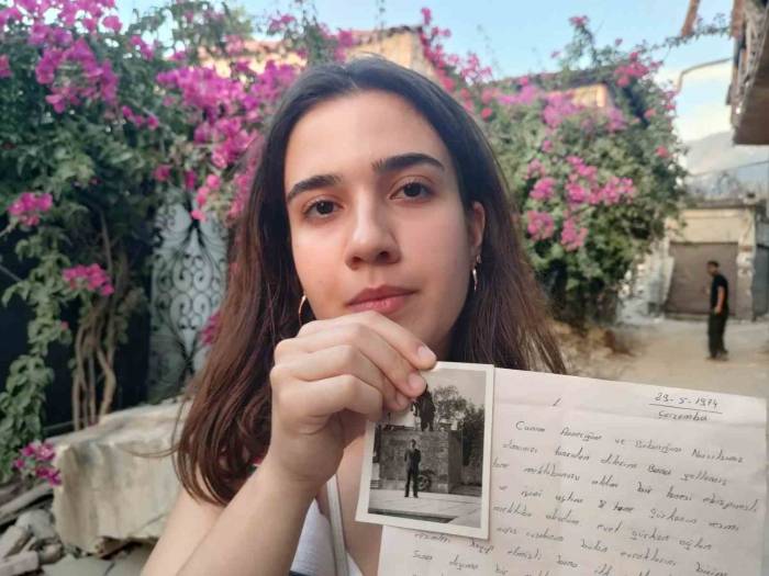 Enkazdan Çıkan 49 Yıllık Mektup, Tıp Fakültesi Öğrencisini Duygulandırdı