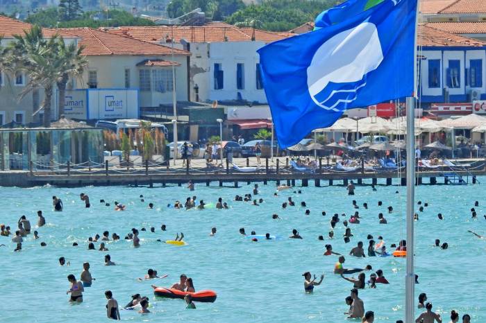 Çeşme 2023 Sezonuna 14 Mavi Bayraklı Plajı İle Giriyor