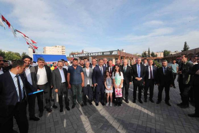 Bakan Özhaseki’den Şahinbey Çarşısına Tam Not