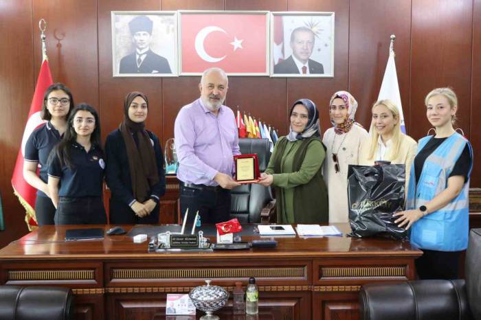 Başkan Silpagar’dan Atık Pil Şampiyonlarına Ödül