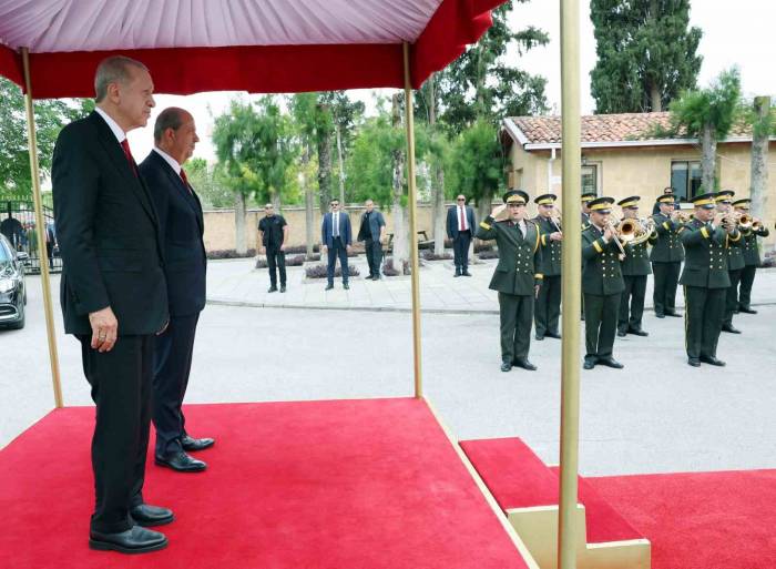 Cumhurbaşkanı Erdoğan, Kktc’de Resmi Törenle Karşılandı