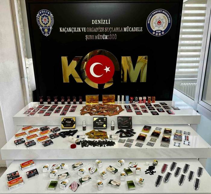 Kaçak Cinsel İlaç, Alkol Ve Tütünü Satamadan Yakalandılar