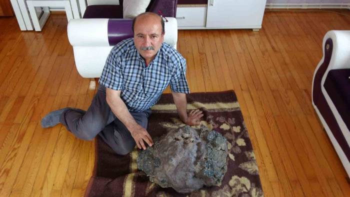 Bulduğu Taş Milyoner Yapmasa Da Milyoner Olarak Anılmasını Sağladı