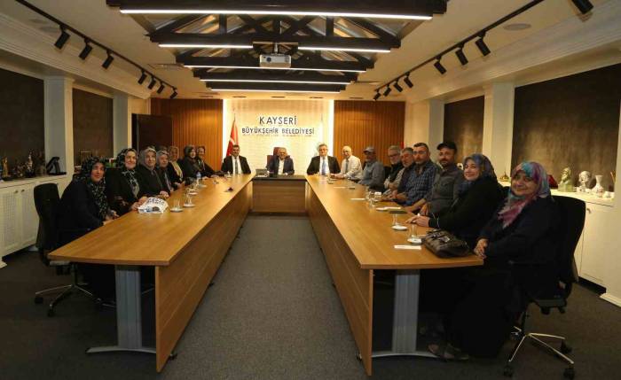 Başkan Büyükkılıç: "hemşehrilerimize En İyi Hizmeti Sunmaya Gayret Gösteriyoruz"
