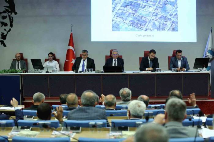 Büyükşehir Belediye Meclisi Toplandı