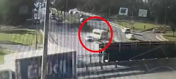 Bursa’da İşçi Servisi İle Otomobilin Çarpıştığı Kazada Ölü Sayısı 2’ye Yükseldi