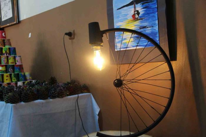 Cizreli Öğrenciler Geri Dönüşüm Sergisinin Gelirini Depremzede Öğrencilere Verecek