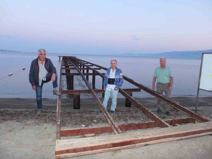 Burhaniye’de Sezon Başladı Ören’de İskele Yapılmadı