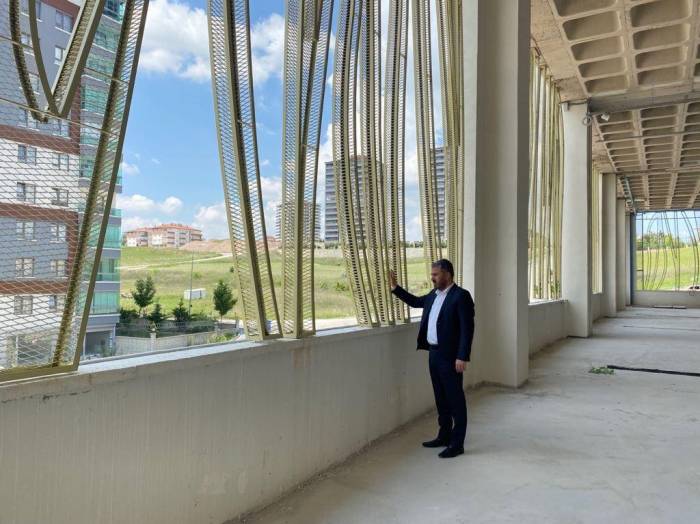Pursaklar Kapalı Pazar Alanı Ve Ticaret Merkezi’nde Sona Doğru,