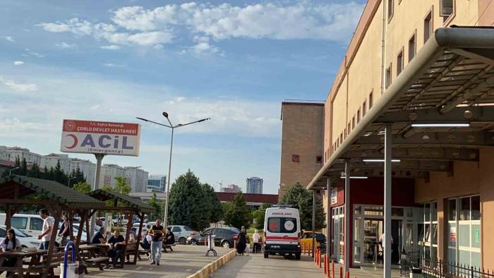 Düğünde Verilen Tavuklu Pilav 11 Kişiyi Hastanelik Etti