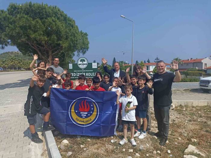Ted İzmir Koleji’nden "sakız Ağacım Anavatanına Geri Dönüyor" Projesine Destek