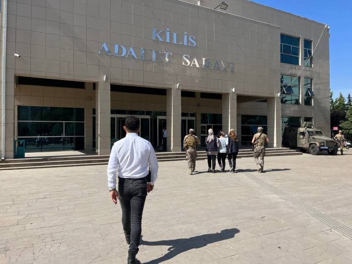 Türkiye’ye Geçmek İsteyen Terörist Sınırda Yakalandı