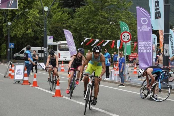 Denizlili Buse, Triatlonda Türkiye Şampiyonu Oldu