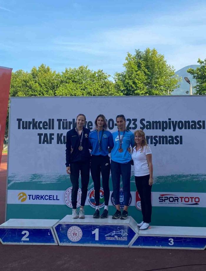 Bursa Büyükşehir Belediyespor, Türkiye Atletizm Şampiyonası’nda Madalyaları Topladı