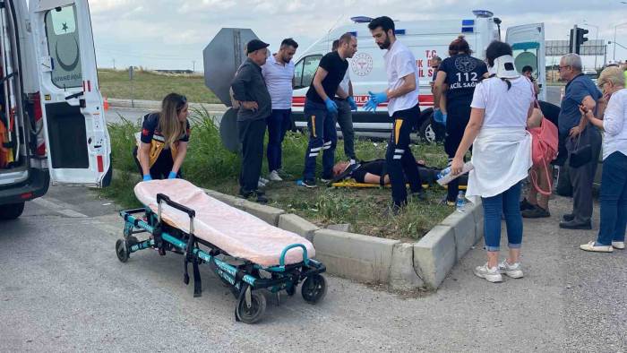 Edirne’de Kırmızı Işık İhlali Kaza Getirdi: 7 Yaralı