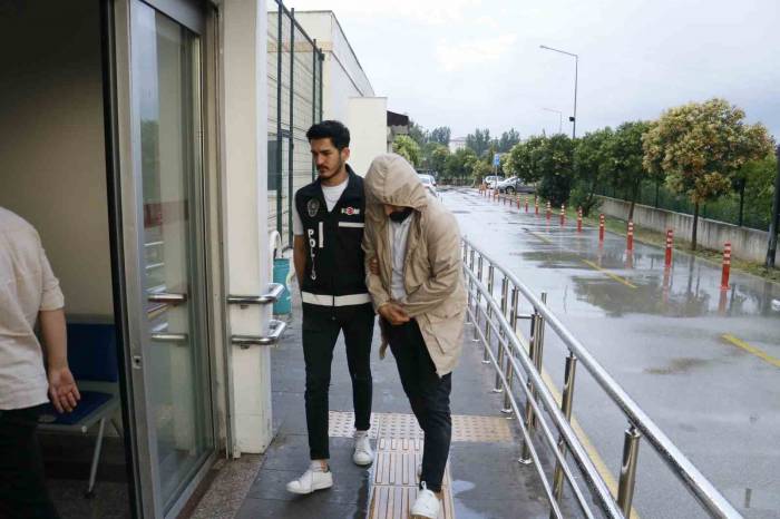 Adana’da Piyasaya 4 Milyon 500 Bin Tl Sahte Altın Süren Şebekeye Operasyon