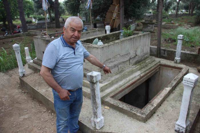 Şen Efe’nin Mezarlıkta Sürdürdüğü 15 Yıllık Çalışmanın Gizemi Ölünce Ortaya Çıktı