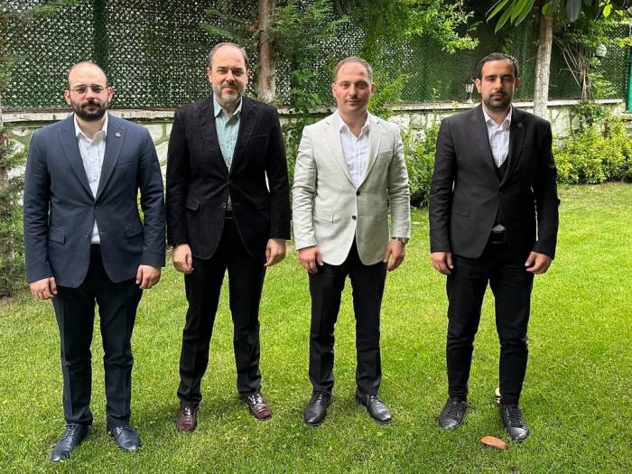 Başiskele Eski Belediye Başkanı O İsimleri Evinde Ağırladı