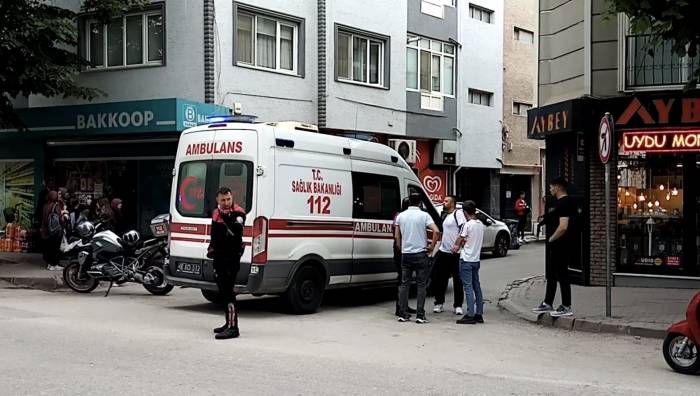 Barışmak İçin Buluştuğu Eşini Sokak Ortasında Bıçakladı